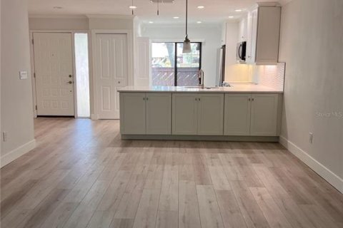 Casa en venta en Palm Harbor, Florida, 2 dormitorios, 104.05 m2 № 2198954 - foto 5