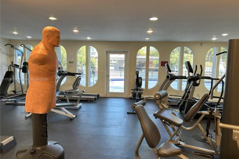 Copropriété à vendre à Hallandale Beach, Floride: 2 chambres, 106.84 m2 № 1985240 - photo 6