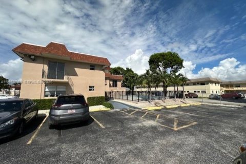 Appartement à louer à Miami, Floride: 1 chambre, 66.89 m2 № 2009565 - photo 19