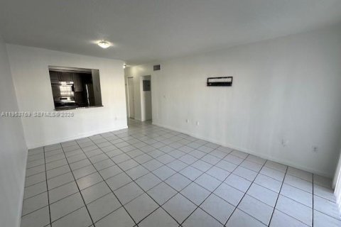 Appartement à louer à Miami, Floride: 1 chambre, 66.89 m2 № 2009565 - photo 8