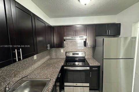 Appartement à louer à Miami, Floride: 1 chambre, 66.89 m2 № 2009565 - photo 5