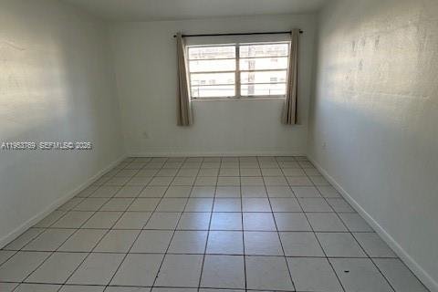 Appartement à louer à Miami, Floride: 1 chambre, 66.89 m2 № 2009565 - photo 11