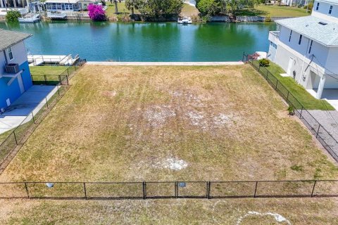 Land in Hernando Beach, Florida № 2166100 - photo 5