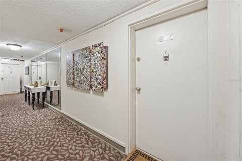 Copropriété à vendre à Tampa, Floride: 1 chambre, 83.24 m2 № 2425922 - photo 2