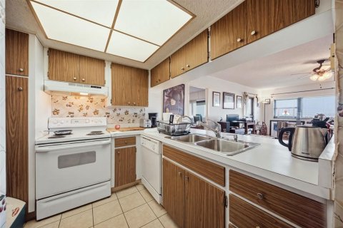 Copropriété à vendre à Tampa, Floride: 1 chambre, 83.24 m2 № 2425922 - photo 10