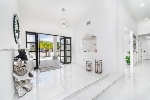 Купить виллу или дом в Майами, Флорида 4 спальни, 239.5м2, № 1995238 - фото 12