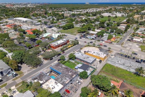 Villa ou maison à louer à Dania Beach, Floride: 2 chambres, 1149.57 m2 № 2023942 - photo 26