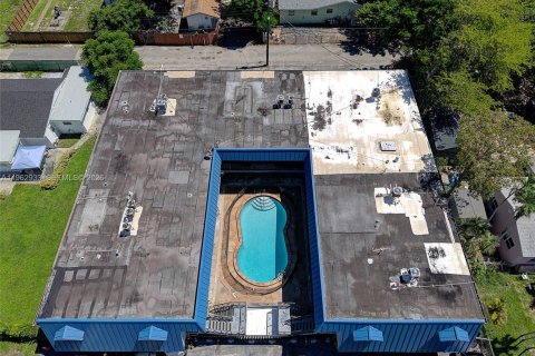 Villa ou maison à louer à Dania Beach, Floride: 2 chambres, 1149.57 m2 № 2023942 - photo 23