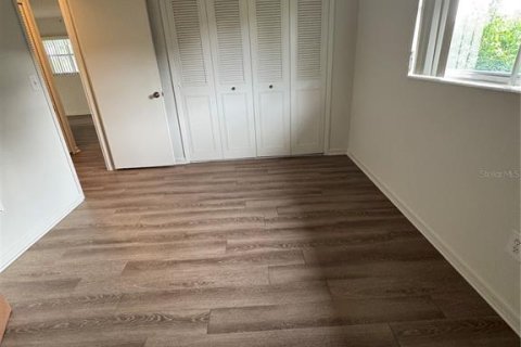 Apartamento en alquiler en Clermont, Florida, 2 dormitorios, 75.44 m2 № 1915684 - foto 25