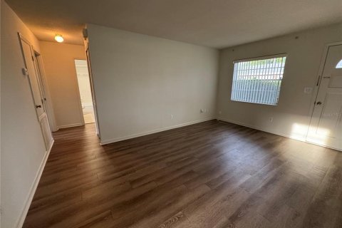 Apartamento en alquiler en Clermont, Florida, 2 dormitorios, 75.44 m2 № 1915684 - foto 7