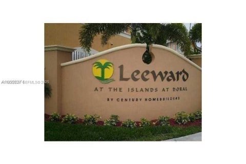 Снять в аренду таунхаус в Дорал, Флорида 3 спальни, 147.62м2, № 1990809 - фото 16