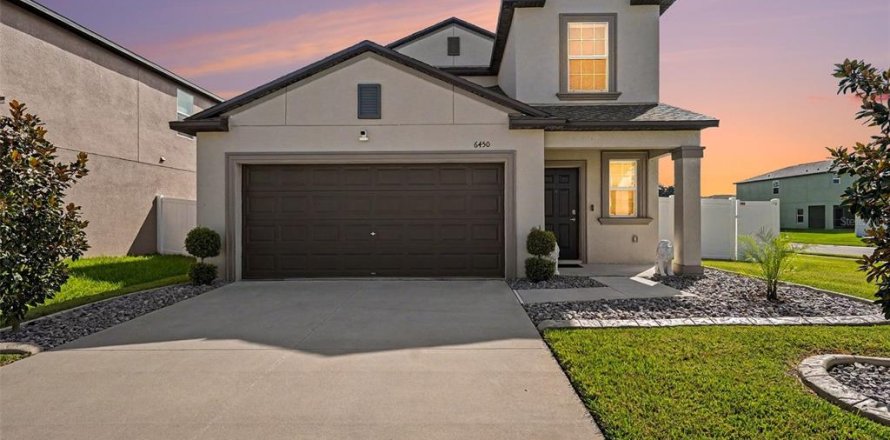 Villa ou maison à Zephyrhills, Floride 5 chambres, 221.94 m2 № 2398850