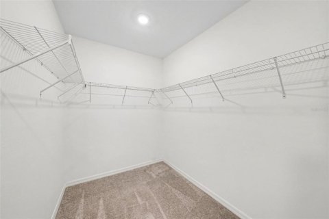 Villa ou maison à vendre à Zephyrhills, Floride: 5 chambres, 221.94 m2 № 2398850 - photo 19