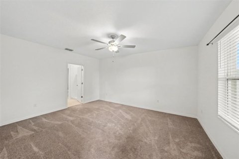 Villa ou maison à vendre à Zephyrhills, Floride: 5 chambres, 221.94 m2 № 2398850 - photo 13
