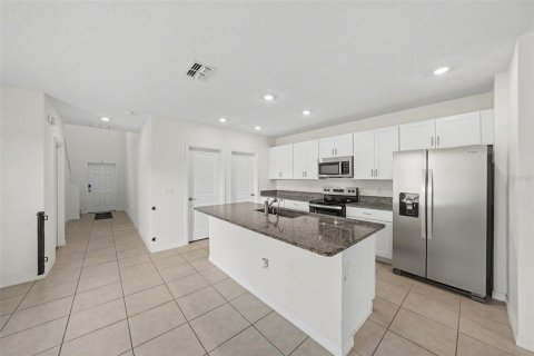 Villa ou maison à vendre à Zephyrhills, Floride: 5 chambres, 221.94 m2 № 2398850 - photo 11