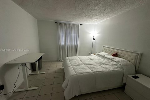 Copropriété à louer à Miami, Floride: 1 chambre, 78.78 m2 № 2266040 - photo 2