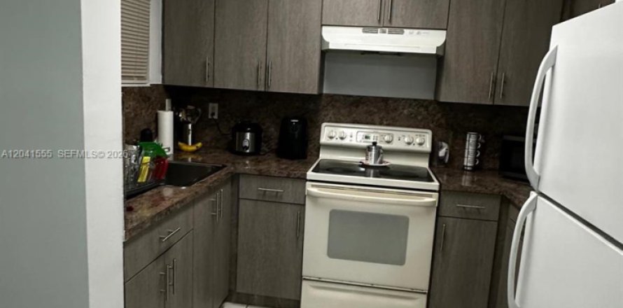 Condo à Miami, Floride, 1 chambre  № 2266040