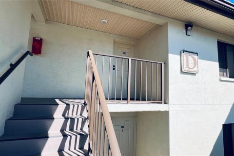 Condo in Tierra Verde, Florida, 1 bedroom  № 2148906 - photo 7