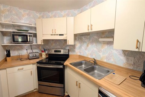 Condo in Tierra Verde, Florida, 1 bedroom  № 2148906 - photo 26