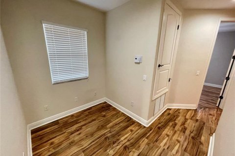 Townhouse in Oviedo, Florida 3 bedrooms, 162.86 sq.m. № 1915937 - photo 25