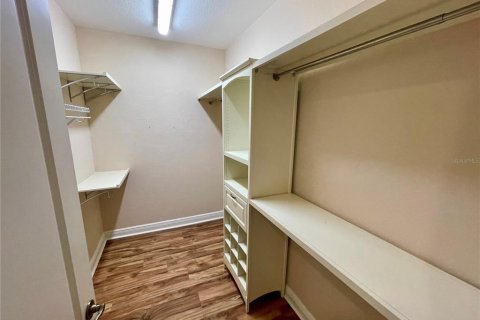 Townhouse in Oviedo, Florida 3 bedrooms, 162.86 sq.m. № 1915937 - photo 8