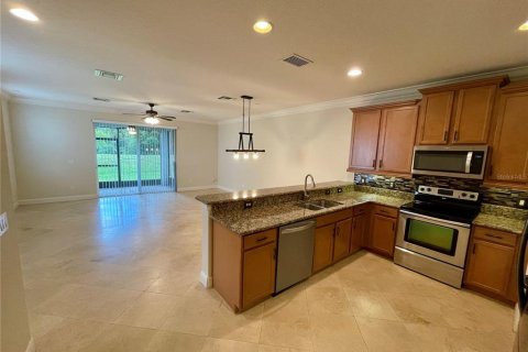 Townhouse in Oviedo, Florida 3 bedrooms, 162.86 sq.m. № 1915937 - photo 16