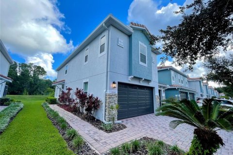 Townhouse in Oviedo, Florida 3 bedrooms, 162.86 sq.m. № 1915937 - photo 1