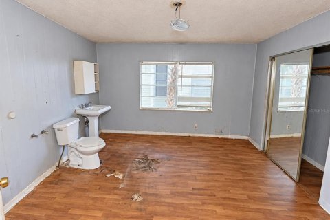 House in Tampa, Florida 3 bedrooms, 136.01 sq.m. № 2402754 - photo 9