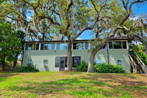 House in Clermont, Florida 3 bedrooms, 327.76 sq.m. № 2230573 - photo 2