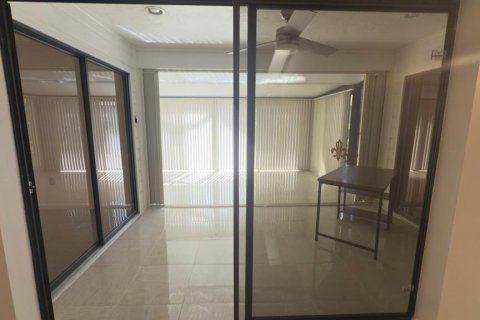 Casa en alquiler en Sarasota, Florida, 2 dormitorios, 135.27 m2 № 1848442 - foto 16