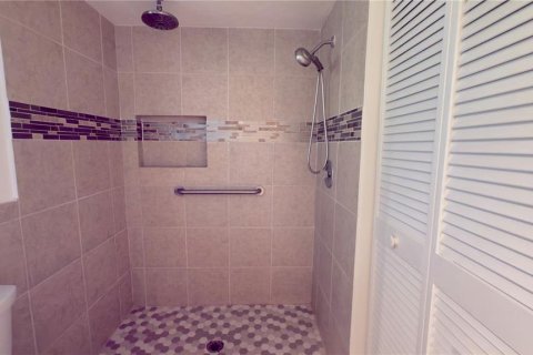 Casa en alquiler en Sarasota, Florida, 2 dormitorios, 135.27 m2 № 1848442 - foto 11
