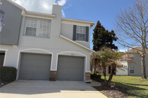 Adosado en Kissimmee, Florida 3 dormitorios, 164.34 m2 № 2105771