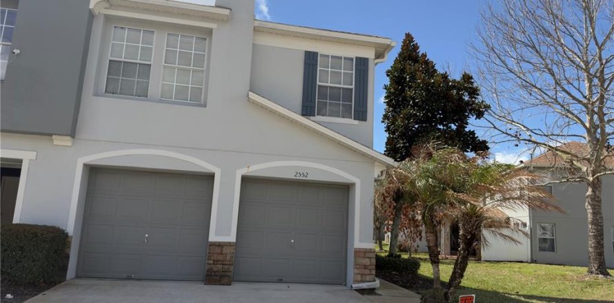 Adosado en Kissimmee, Florida 3 dormitorios, 164.34 m2 № 2105771