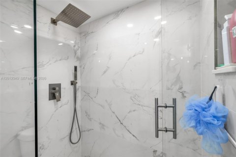 Condominio en alquiler en Deerfield Beach, Florida, 2 dormitorios, 79.9 m2 № 2075748 - foto 19