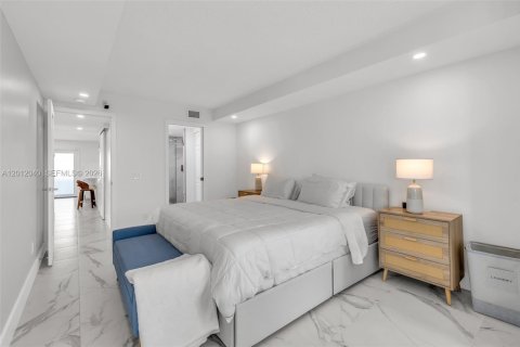 Condominio en alquiler en Deerfield Beach, Florida, 2 dormitorios, 79.9 m2 № 2075748 - foto 17