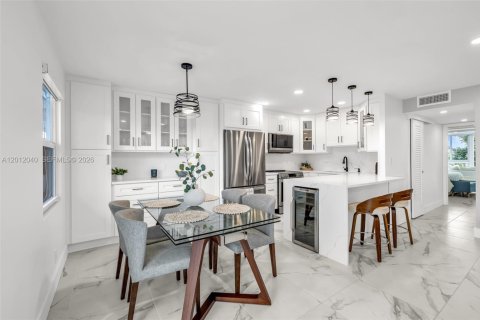 Condominio en Deerfield Beach, Florida, 2 dormitorios  № 2075748