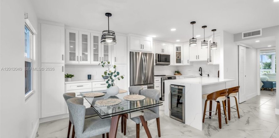Condominio en Deerfield Beach, Florida, 2 dormitorios  № 2075748