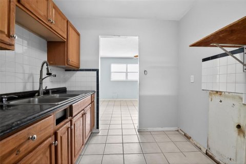 House in North Port, Florida 3 bedrooms, 105.44 sq.m. № 1904645 - photo 7