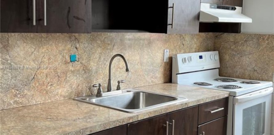 Apartamento en Miami, Florida 2 dormitorios, 567.82 m2 № 1806058