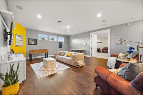 Casa en venta en Orlando, Florida, 6 dormitorios, 443.98 m2 № 1907412 - foto 25