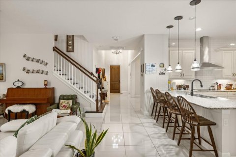 Casa en venta en Orlando, Florida, 6 dormitorios, 443.98 m2 № 1907412 - foto 5