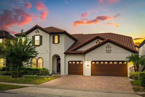 Casa en venta en Orlando, Florida, 6 dormitorios, 443.98 m2 № 1907412 - foto 1