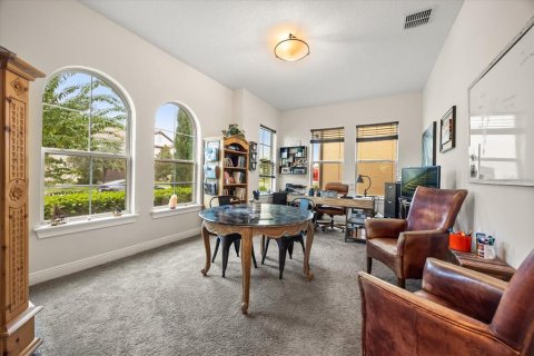 Casa en venta en Orlando, Florida, 6 dormitorios, 443.98 m2 № 1907412 - foto 16