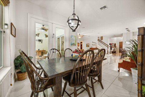 Casa en venta en Orlando, Florida, 6 dormitorios, 443.98 m2 № 1907412 - foto 15