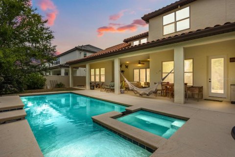 Casa en venta en Orlando, Florida, 6 dormitorios, 443.98 m2 № 1907412 - foto 2