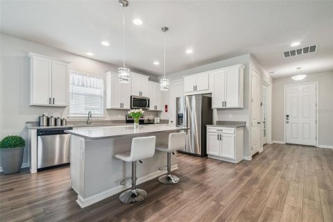 House in Riverview, Florida 3 bedrooms, 188.78 sq.m. № 1910375 - photo 7