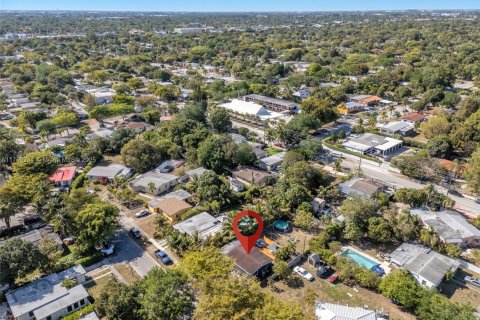 House in North Miami, Florida 2 bedrooms, 74.32 sq.m. № 1868073 - photo 23