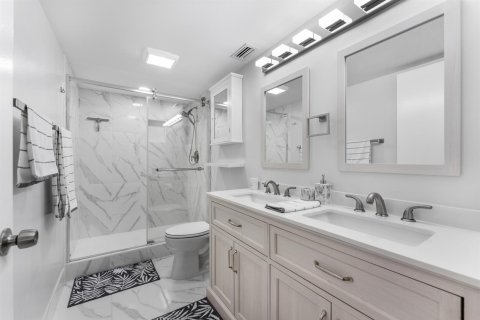 Condo in Delray Beach, Florida, 2 bedrooms  № 2174139 - photo 22