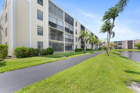 Condo in Delray Beach, Florida, 2 bedrooms  № 2174139 - photo 29