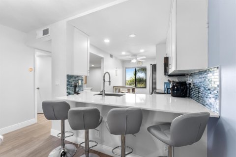 Condo in Delray Beach, Florida, 2 bedrooms  № 2174139 - photo 8